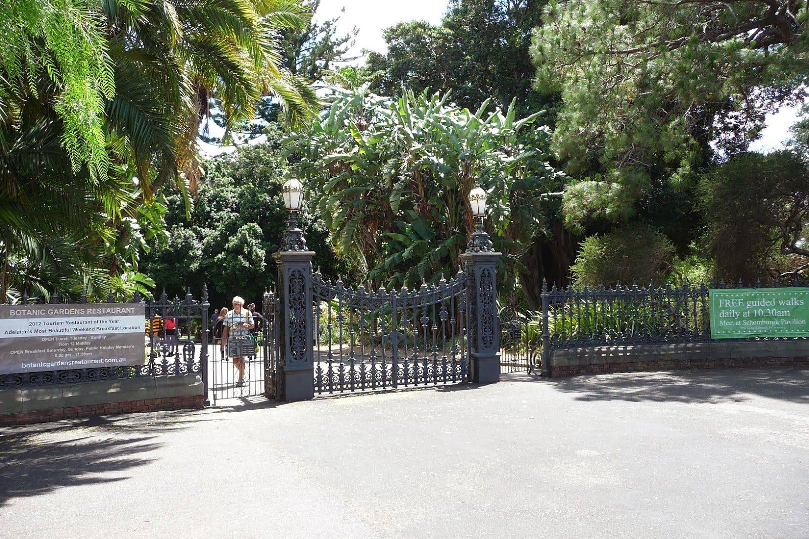 Entrance To Montreals Botanical Garden Montreal Botanical Garden