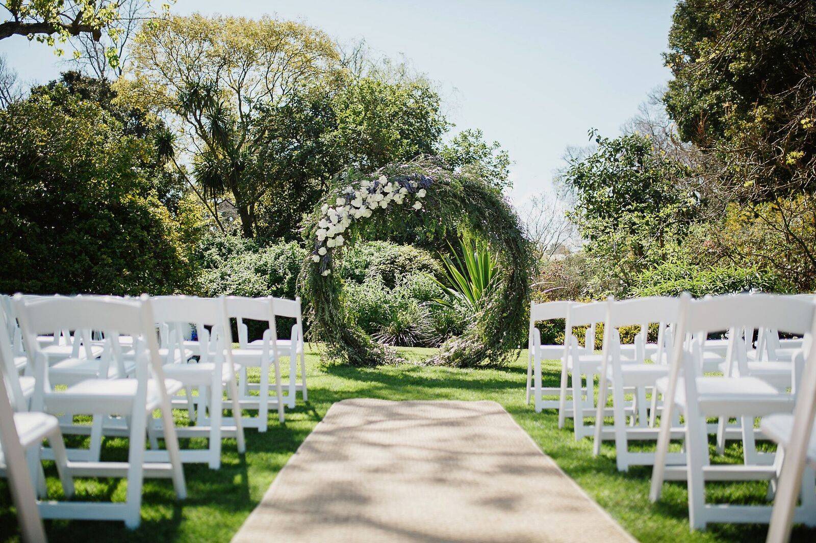 An Elegant Botanical Garden Wedding