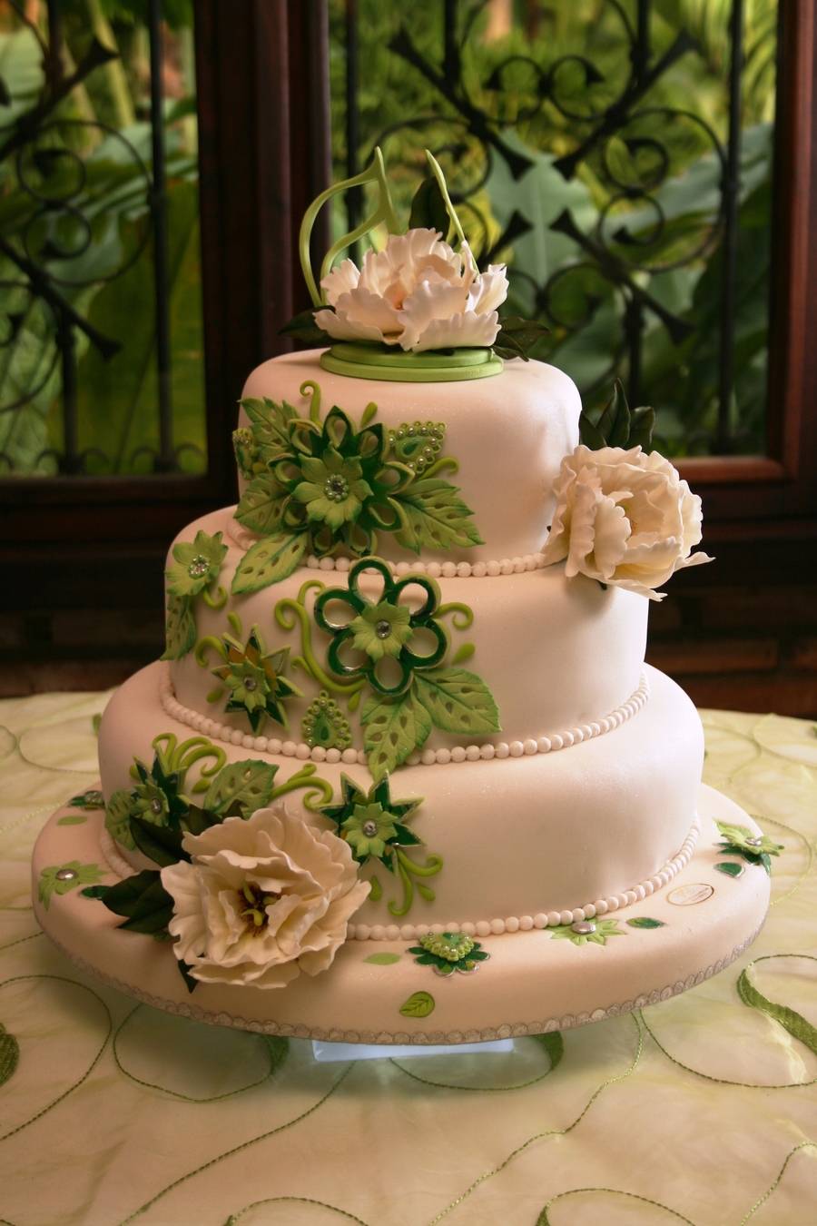 Glam Spring Garden Wedding Ideas