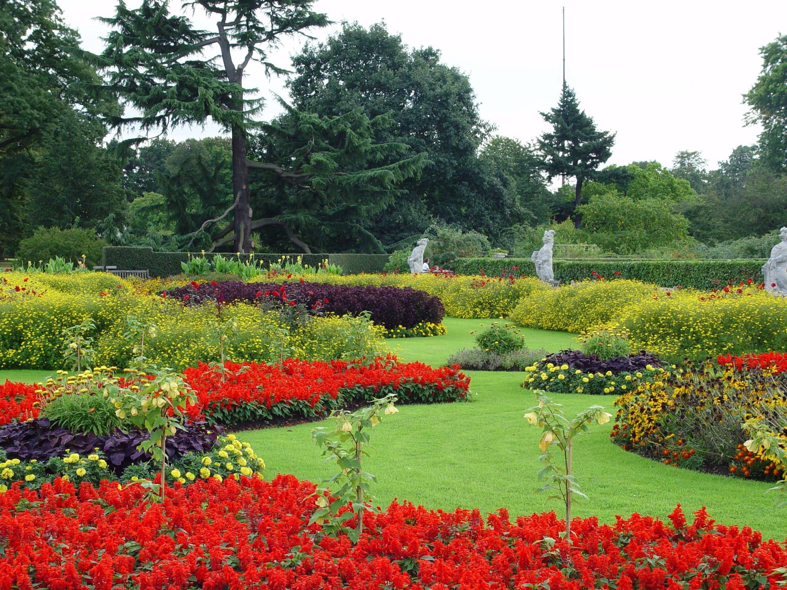 Garden Plant Sculptures