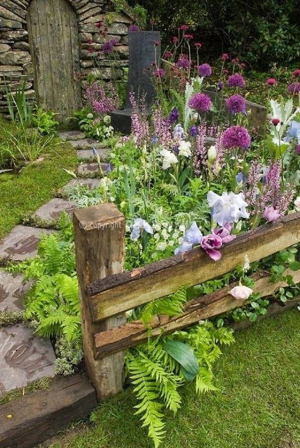 Beautiful Spring Backyard Landscape Ideas You Should Copy Hmdcrtn