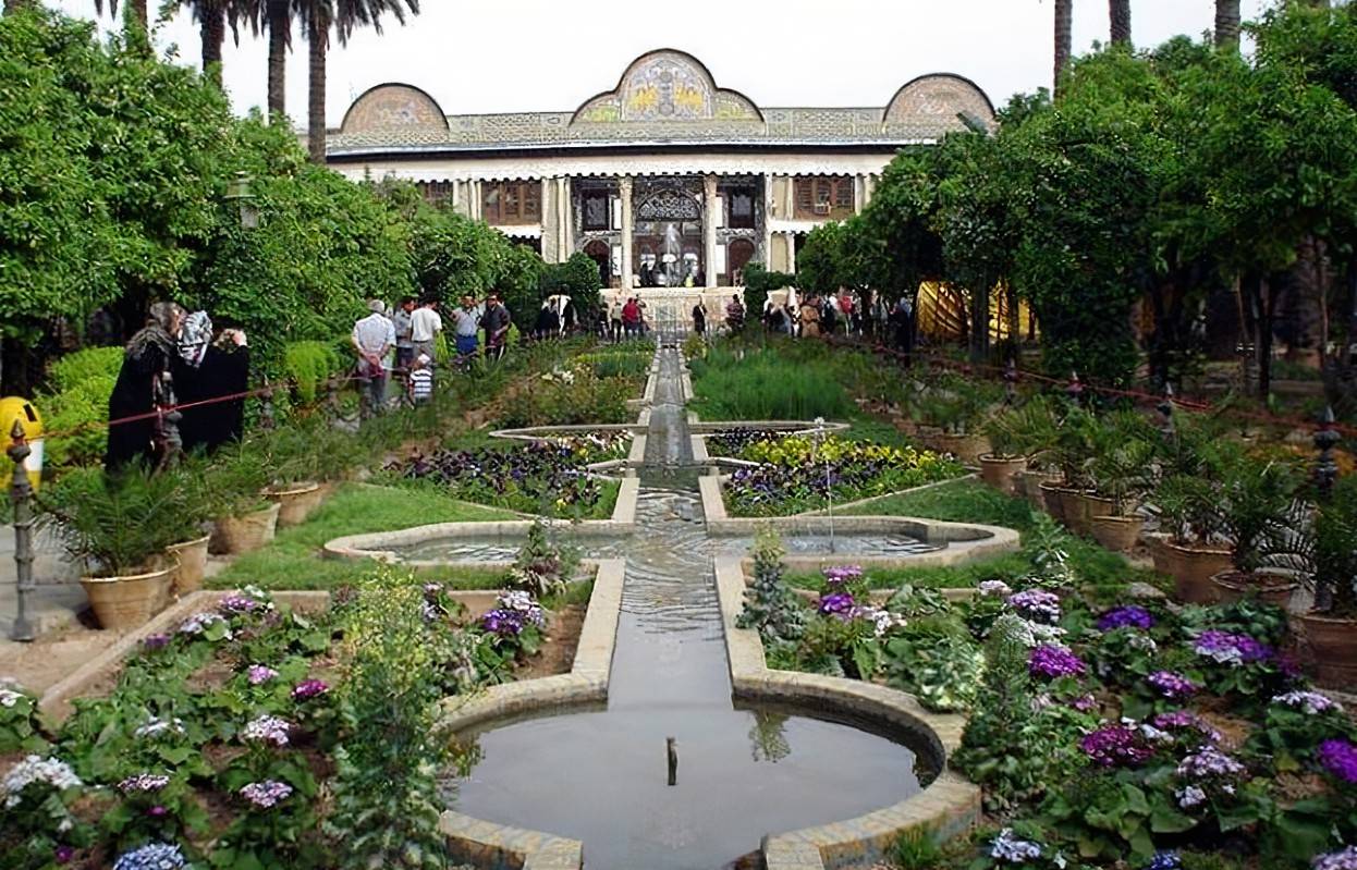 Best Persian Garden Ideas