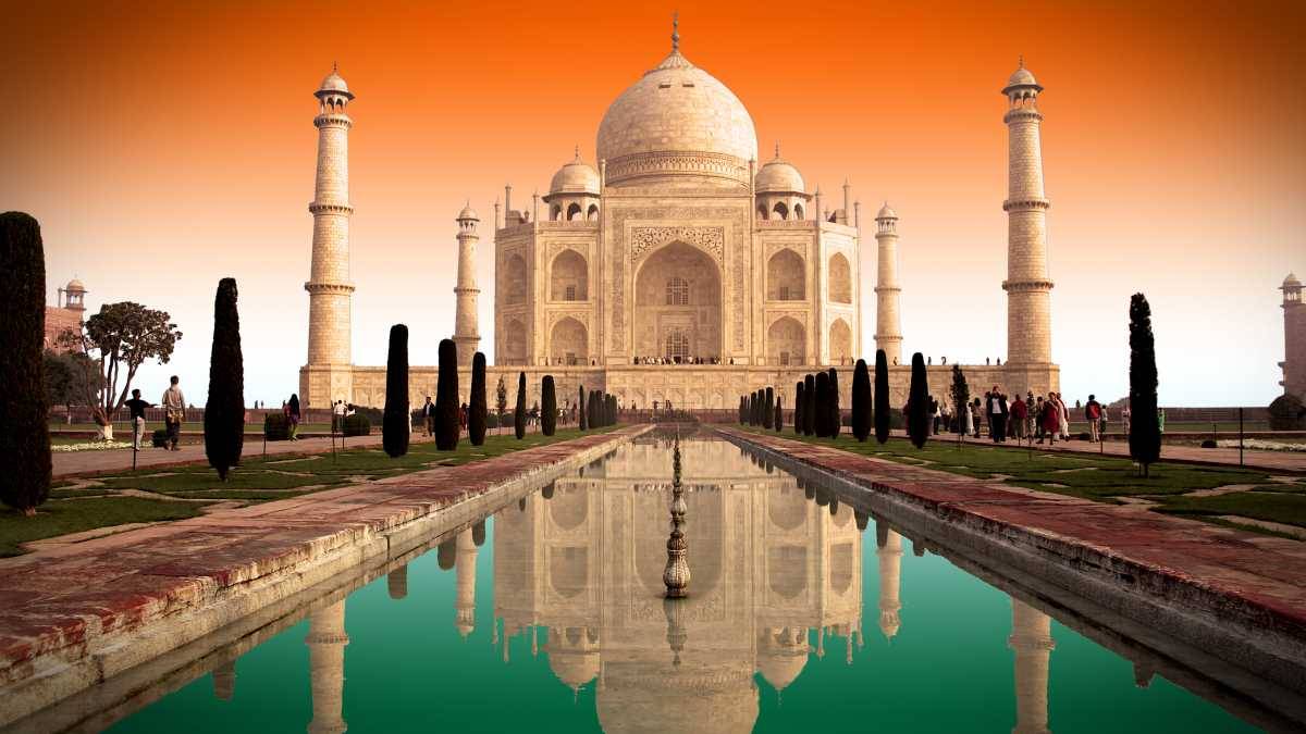 Taj Mahal India Monument Garden Hanging Tapestry Room Decor Ideas