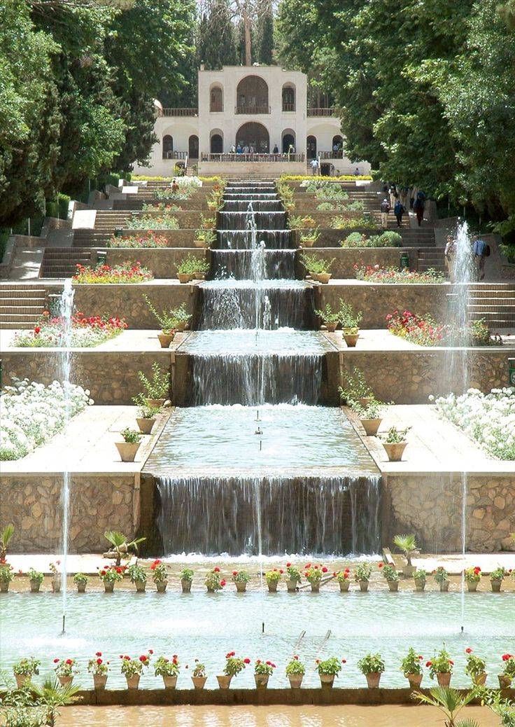 A Historical Persian Garden