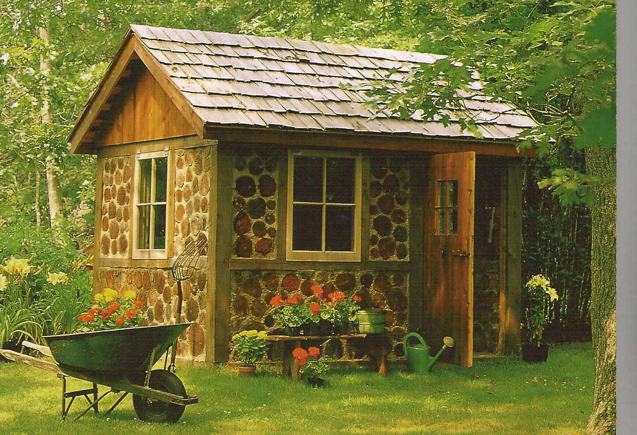 Showoff Organic Gardening Rustic Shed