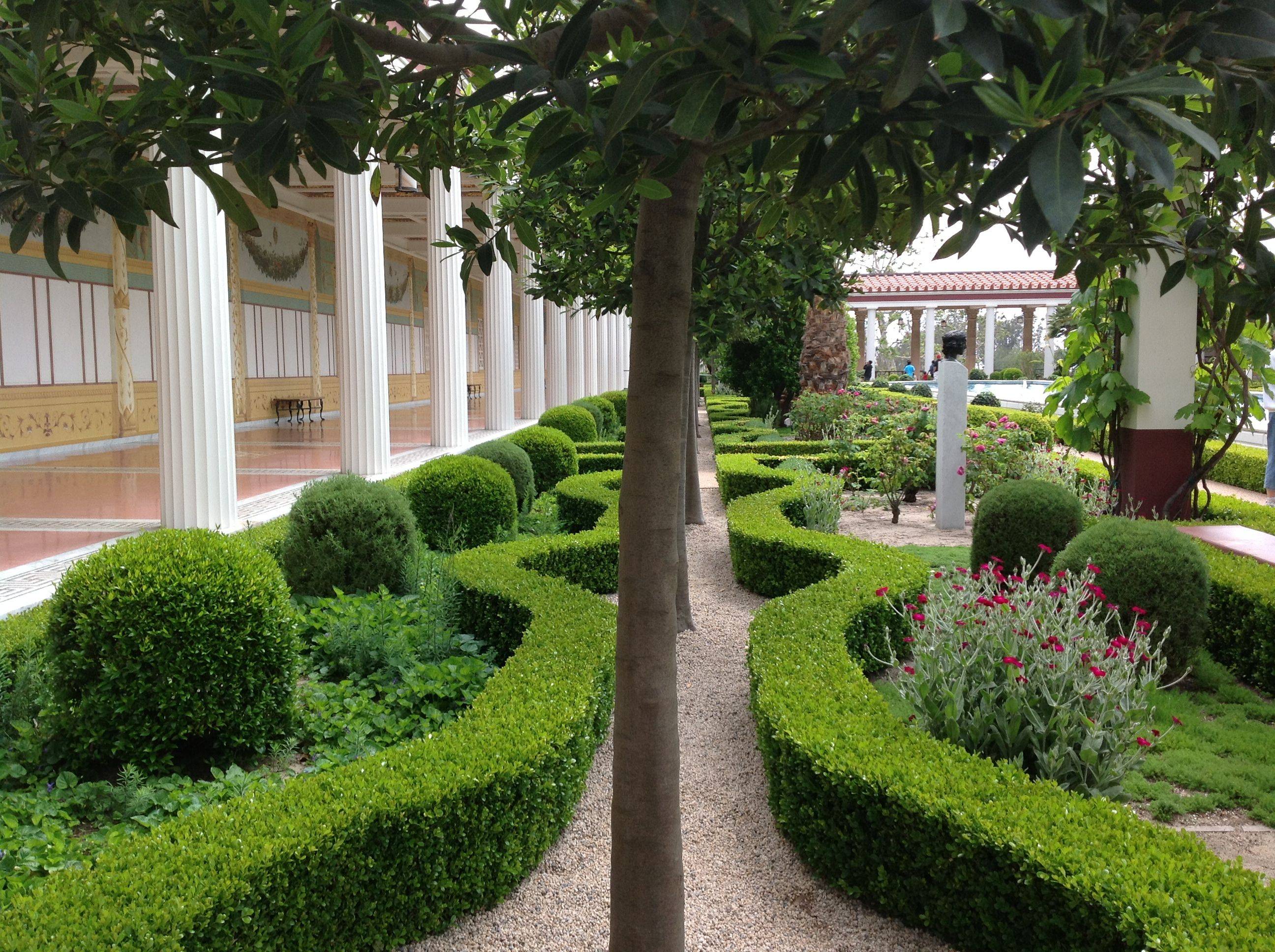 Renaissance Gardens
