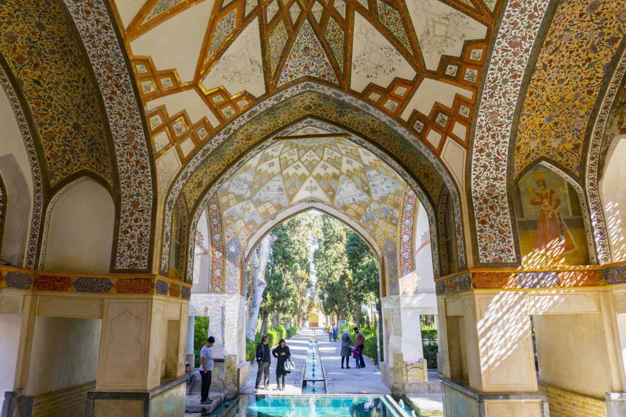 A Qajarera Building