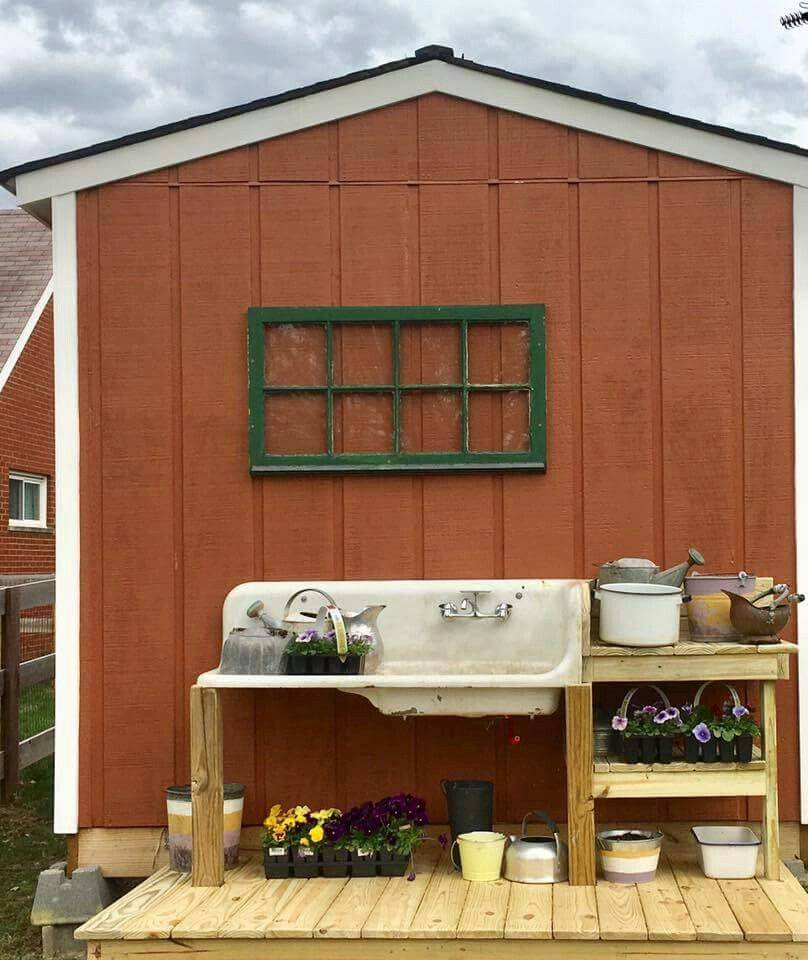 Papa Johns Old Workbench