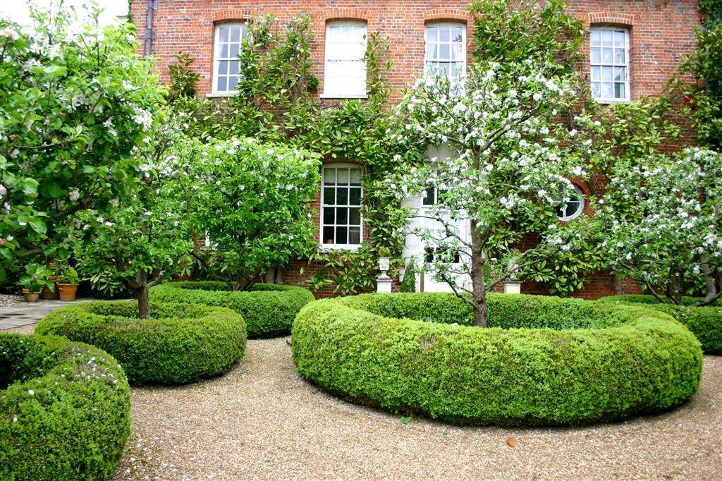 Ross Garden Tours