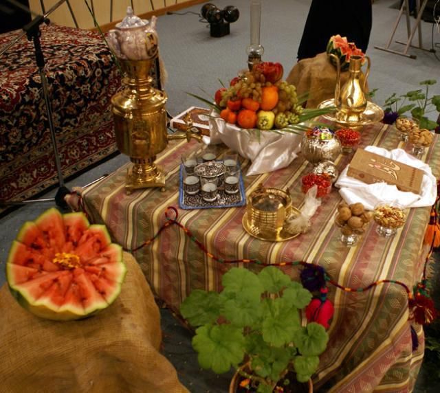 Shabe Yalda Table Decorations