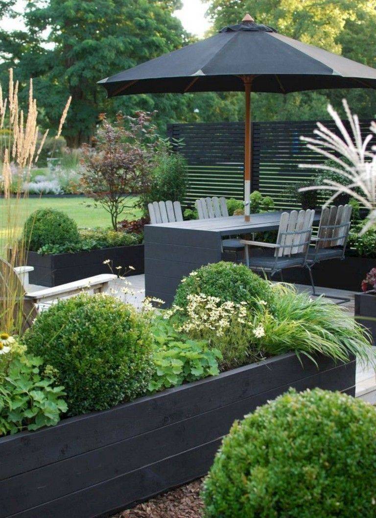 Astonishing Garden Fence Decorating Ideas