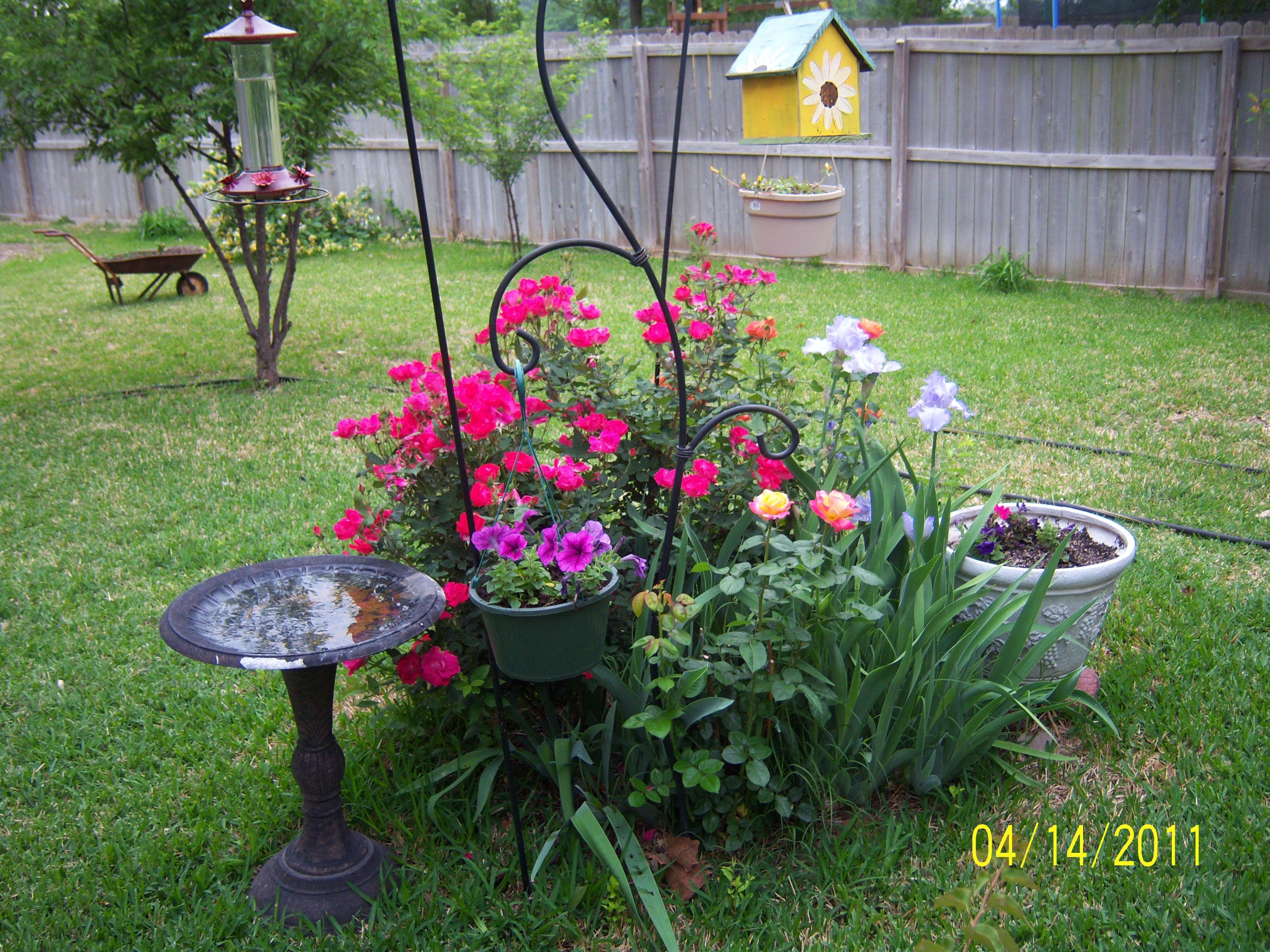 Inspiring Bird Bath Design Ideas