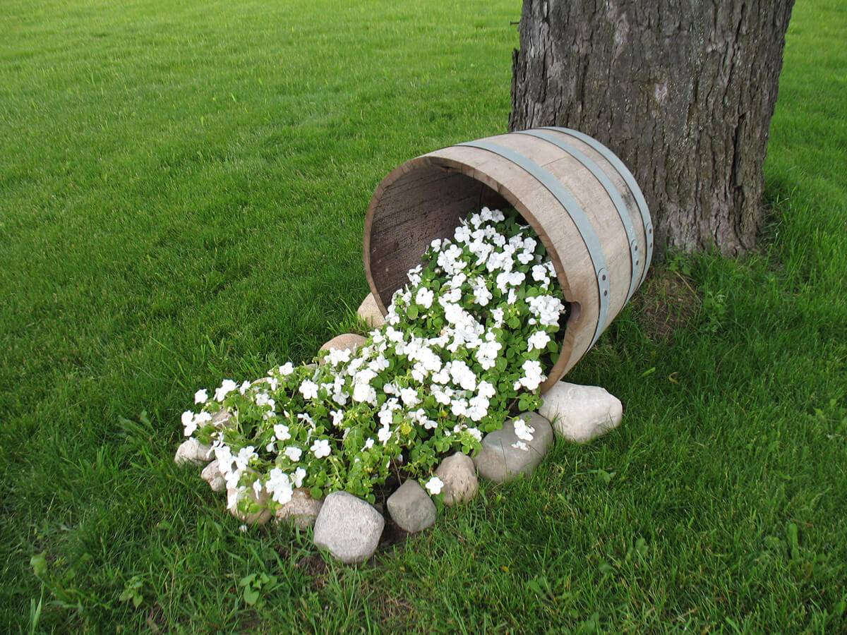 Best Spilled Flower Pot Ideas