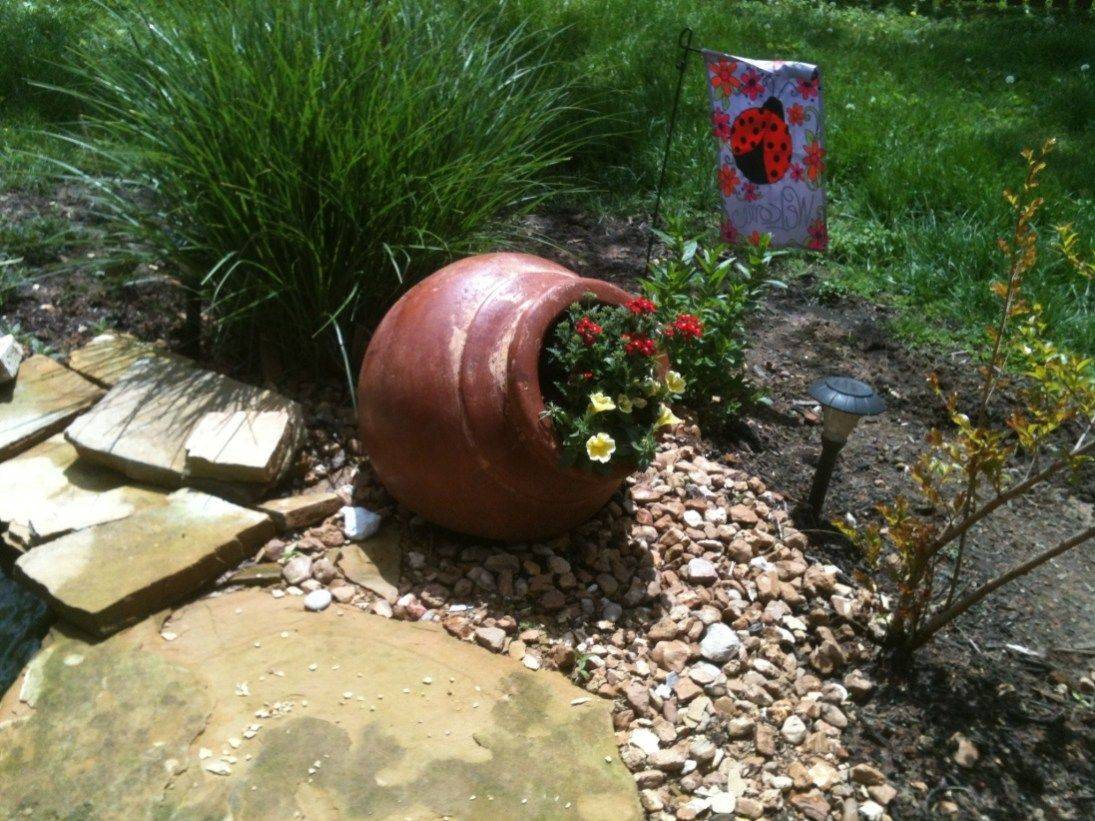 Best Spilled Flower Pot Ideas