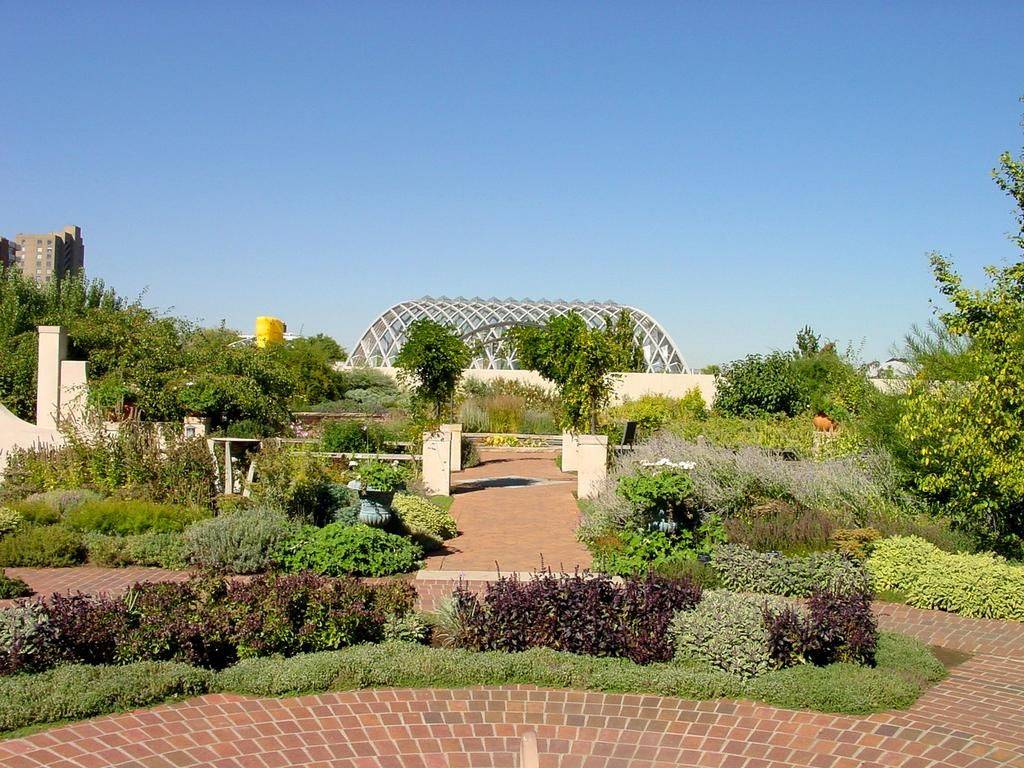 Lesserknown Public Gardens