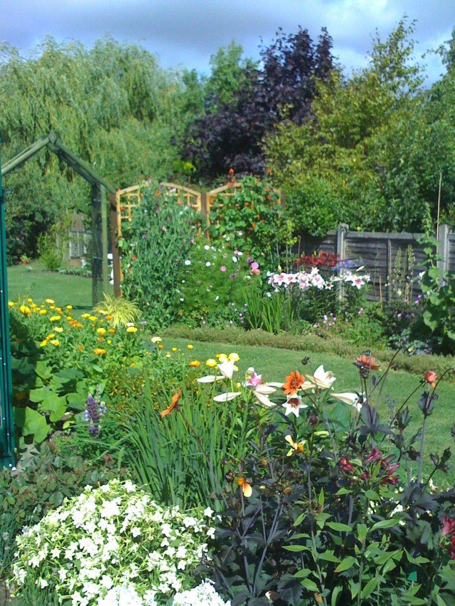 Stunning Small Flower Gardens