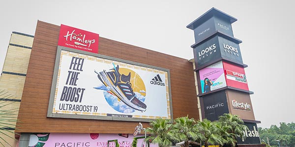 Chinese New Year Retail