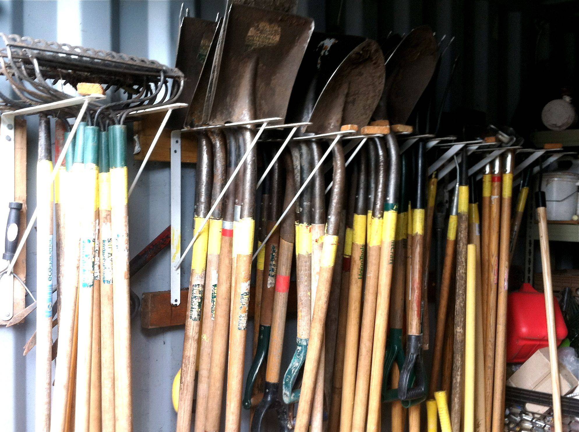 Diy Garden Tool Storage Idea