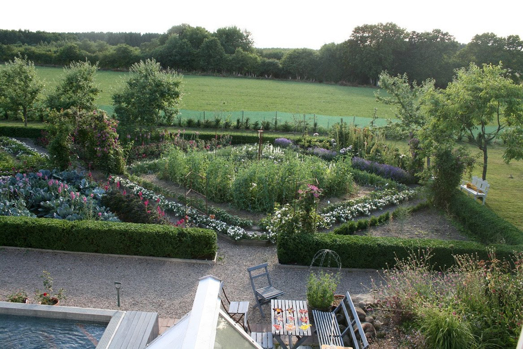 Garden Design Ideas