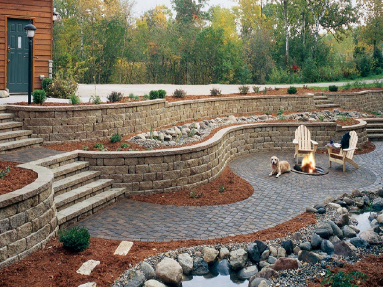 Curved Patio Backyard Wall Home Design Cinder Block Retaining Rustic