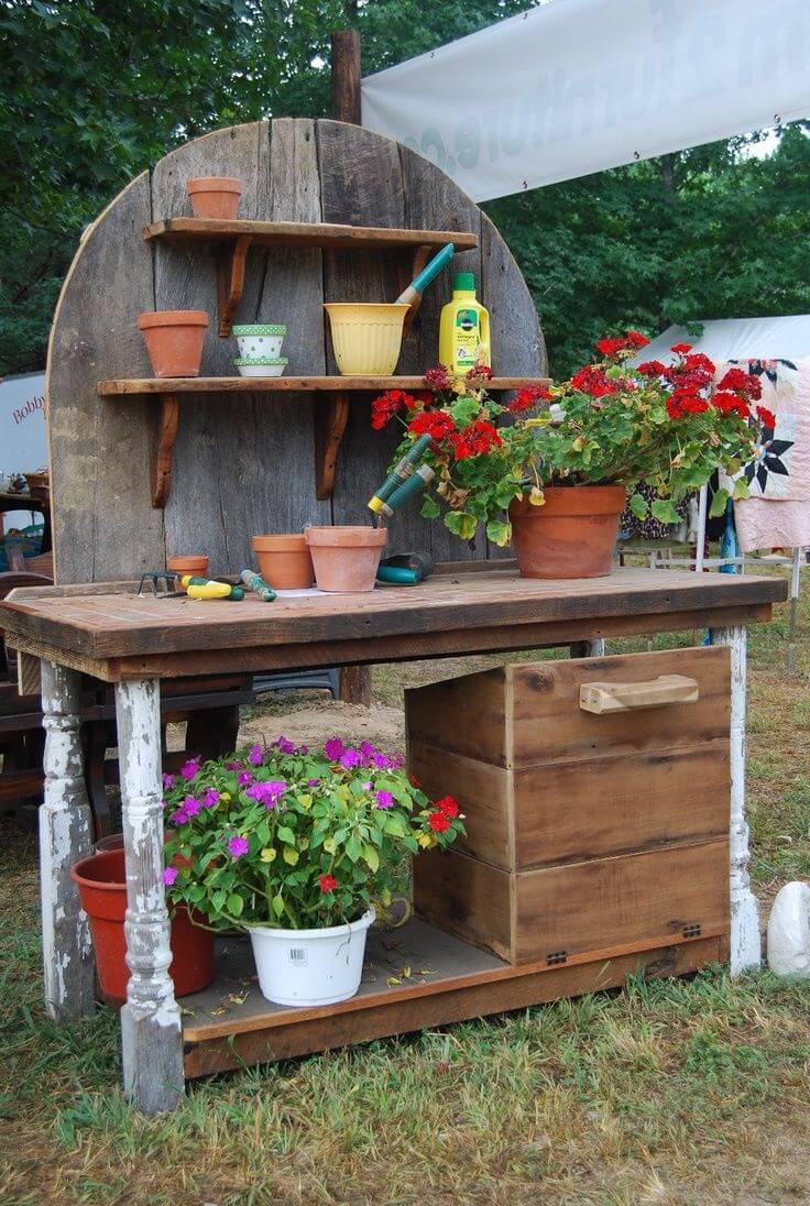 Garden Pallet Potting Table