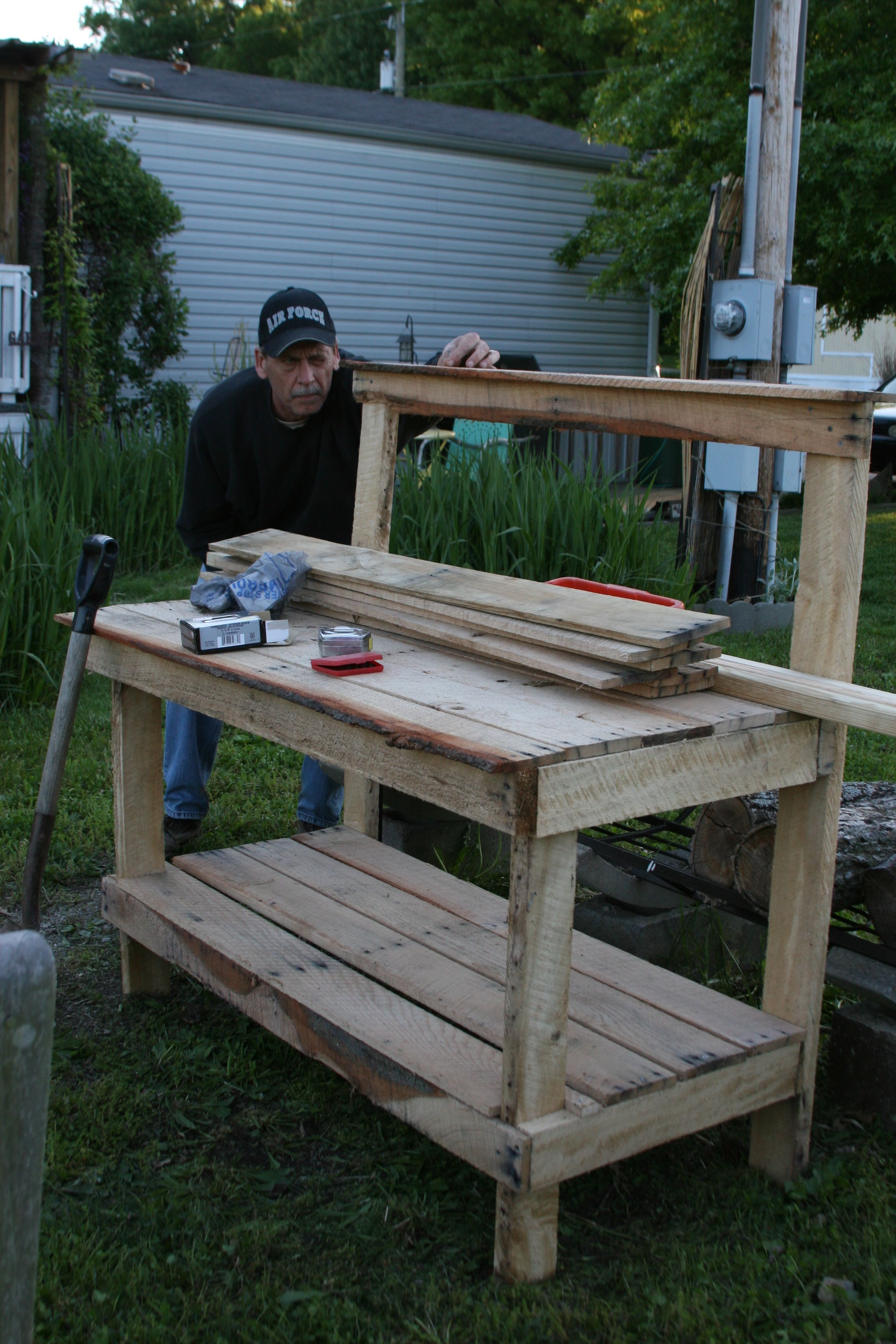 Outdoor Garden Wooden Potting Work Bench Station Planting Workbench W