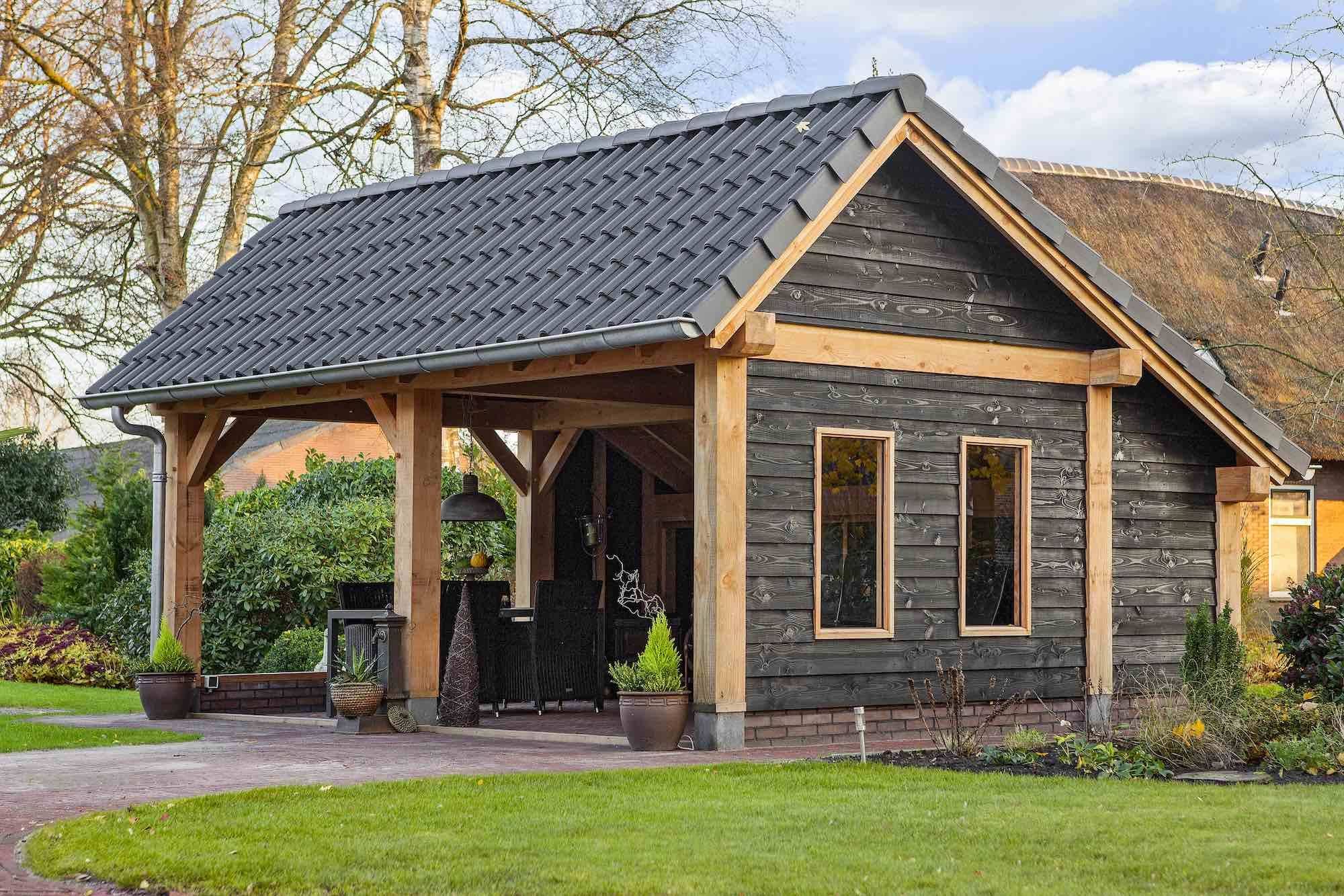 X Overlap Storage Workshop Windows Apex Roof