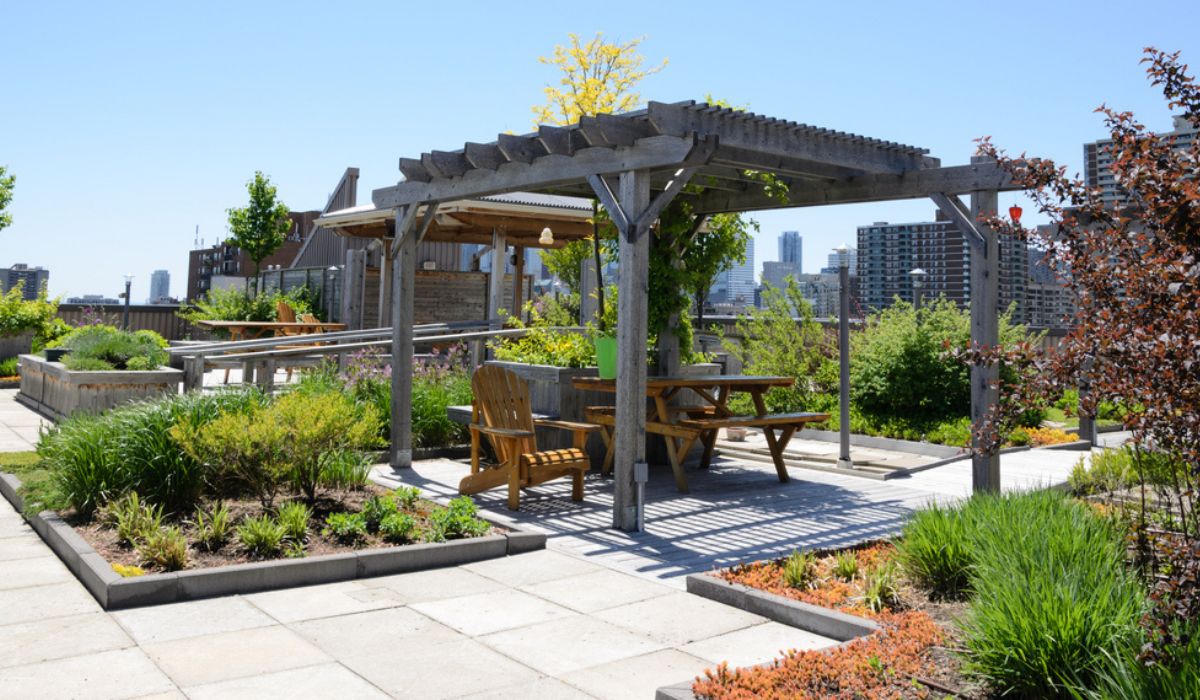 Commercial Rooftop Gardens London