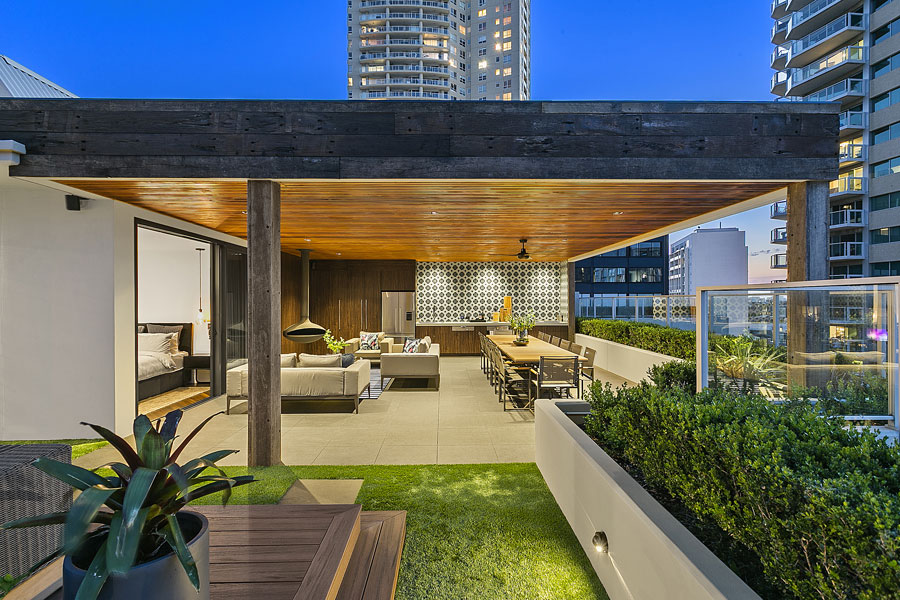 Amazing Roof Garden Design