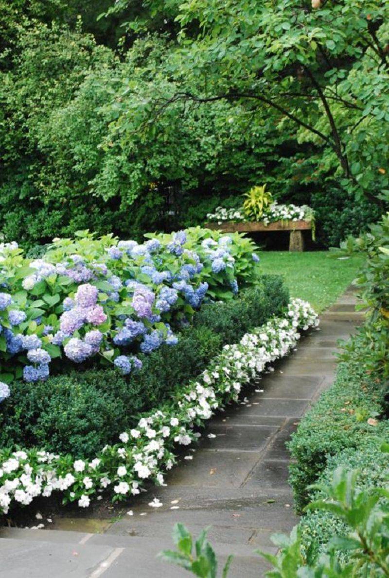 A Pictureperfect Flower Garden