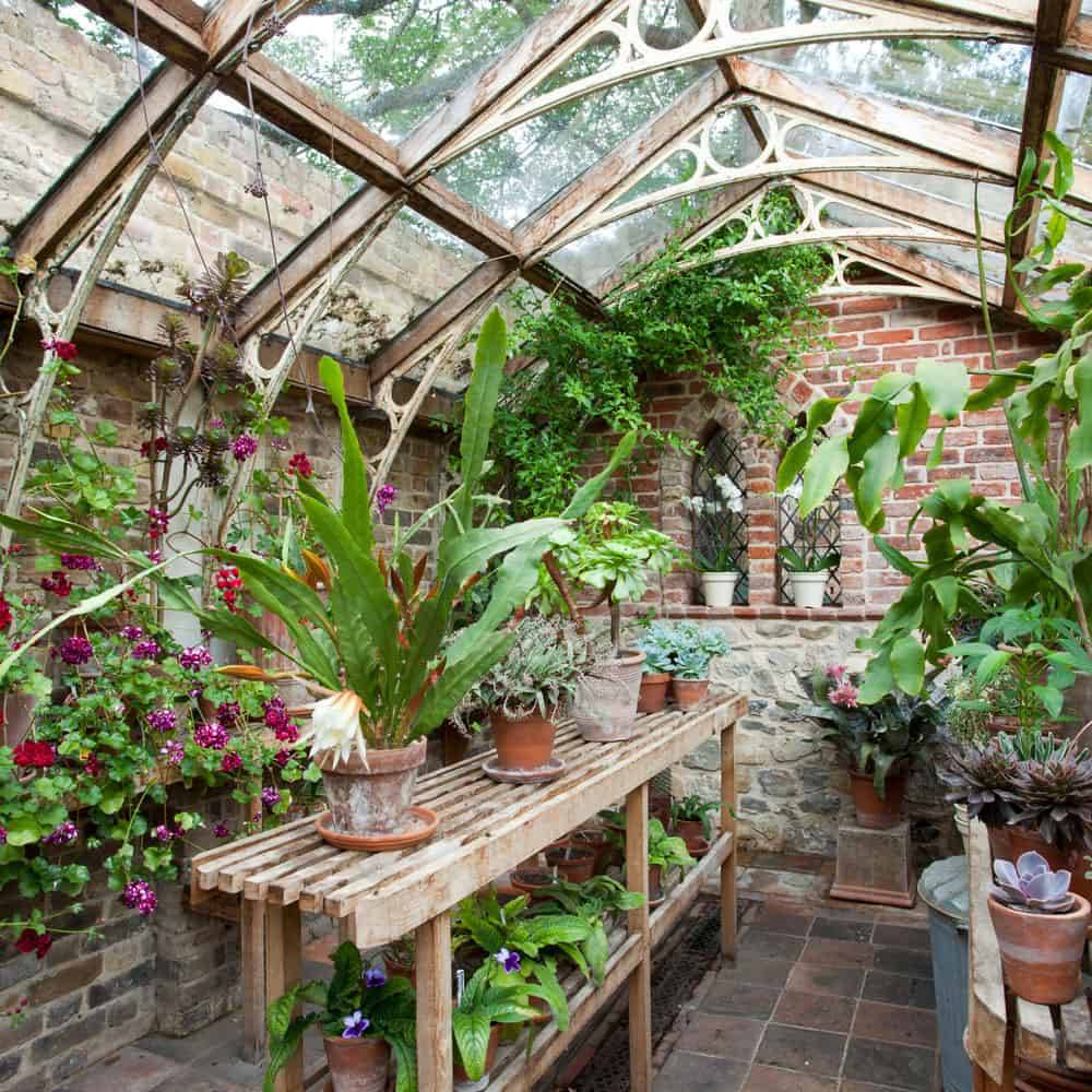 Wonderful Backyard Greenhouse Ideas