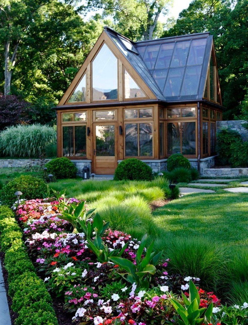 Beautiful Backyard Garden Design