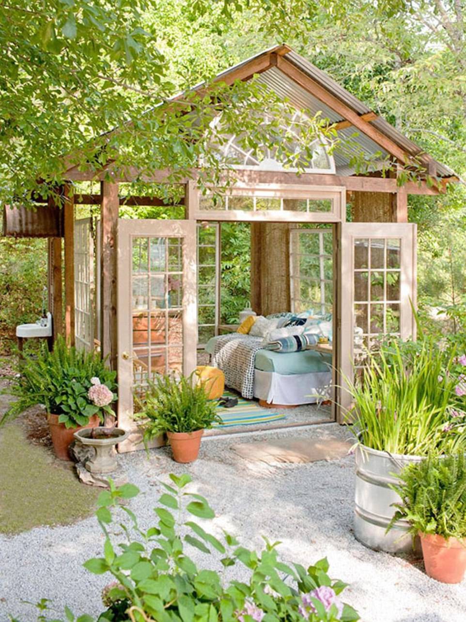Screen House