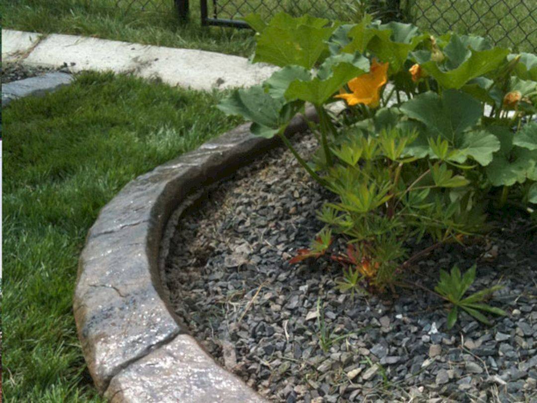 Gorgeous Stone Garden Edging Design Ideas