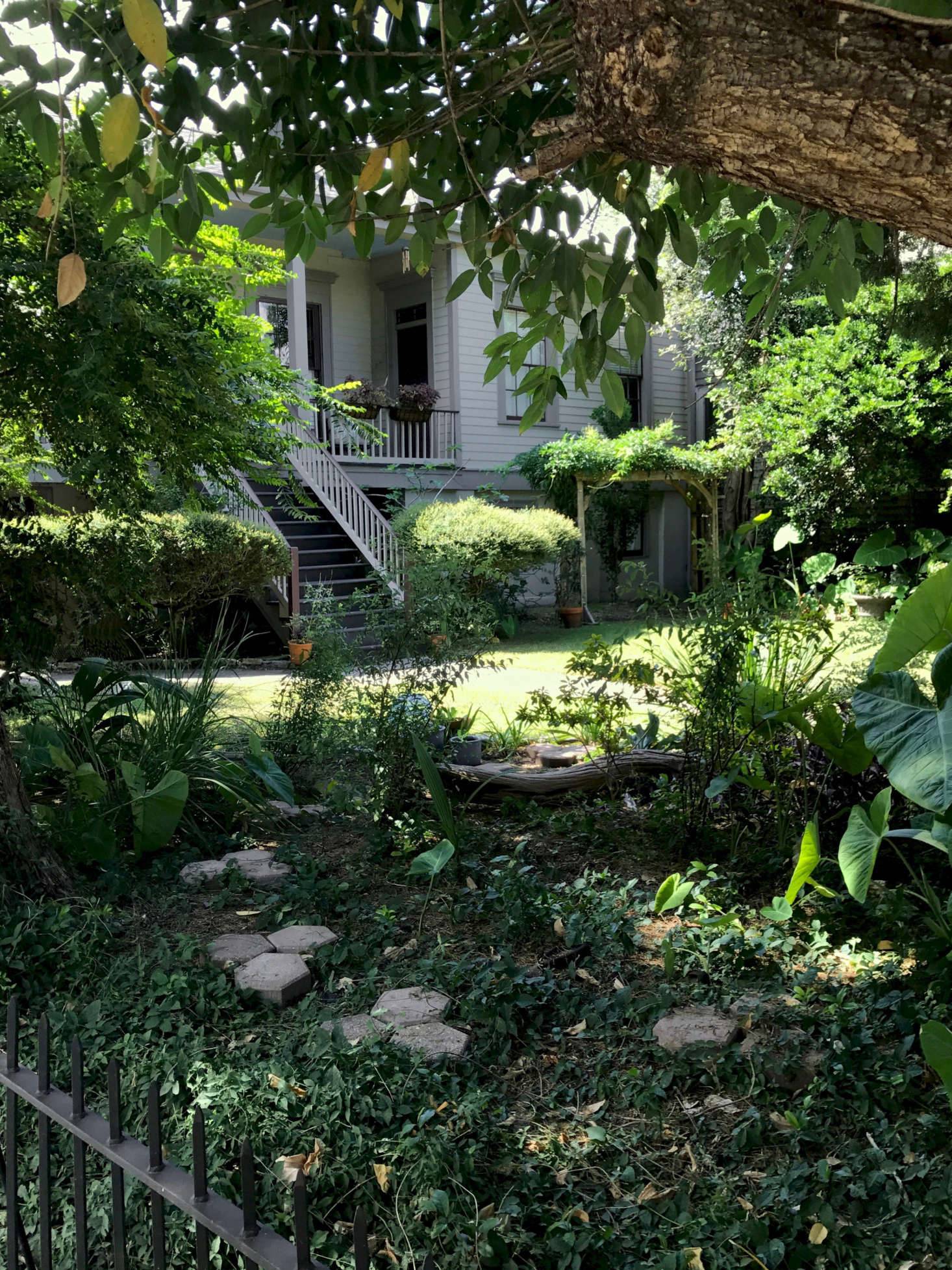 Backyard Landscape Ideas