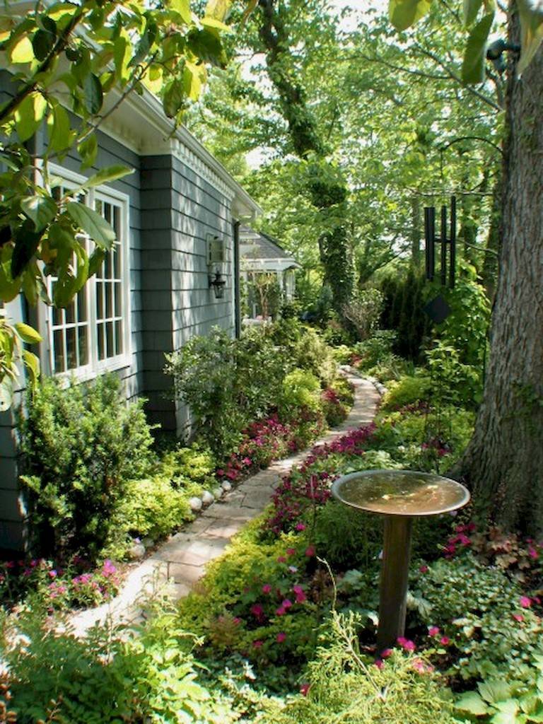 Beautiful Side Yard Garden Path Design Ideas