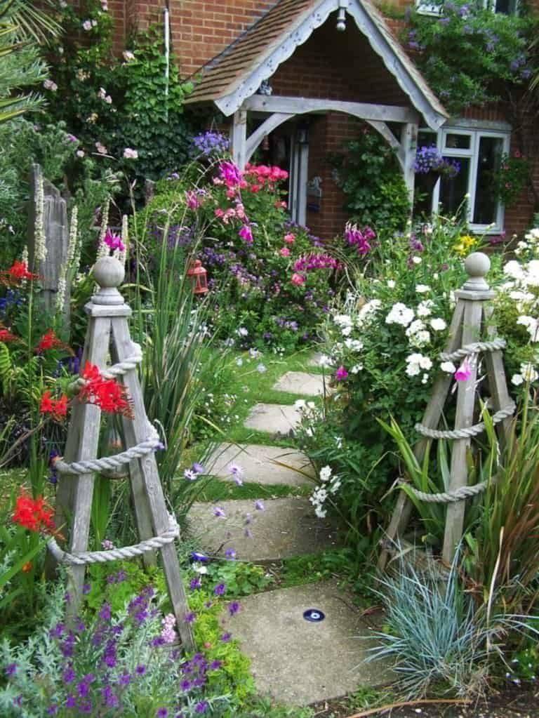 Beautiful Side Yard Garden Path Design Ideas