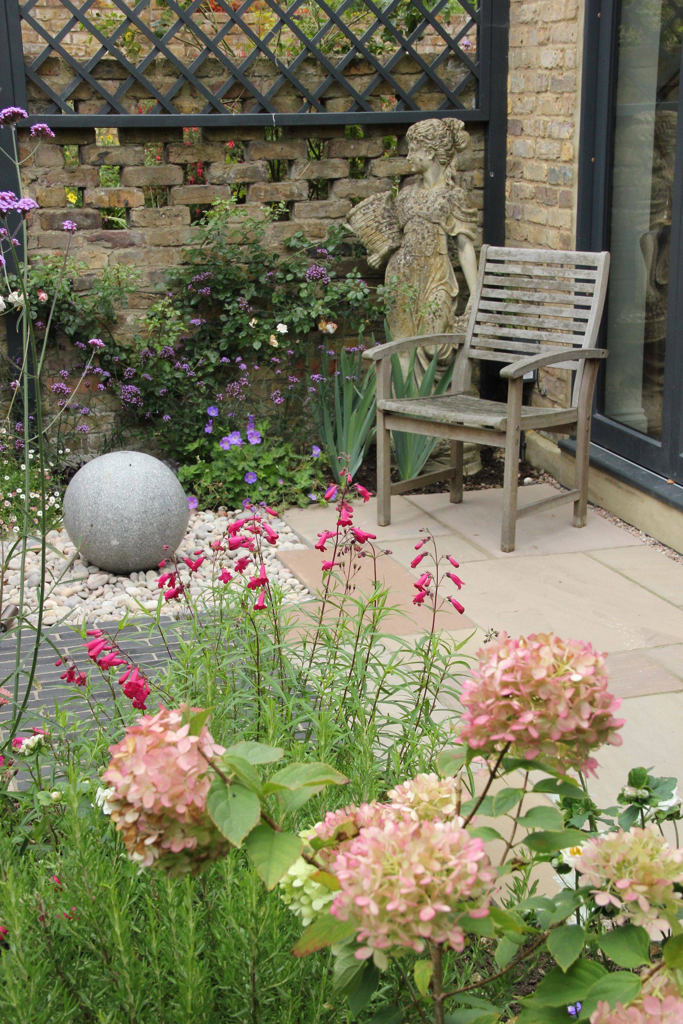Small Courtyard Fountains Ideas