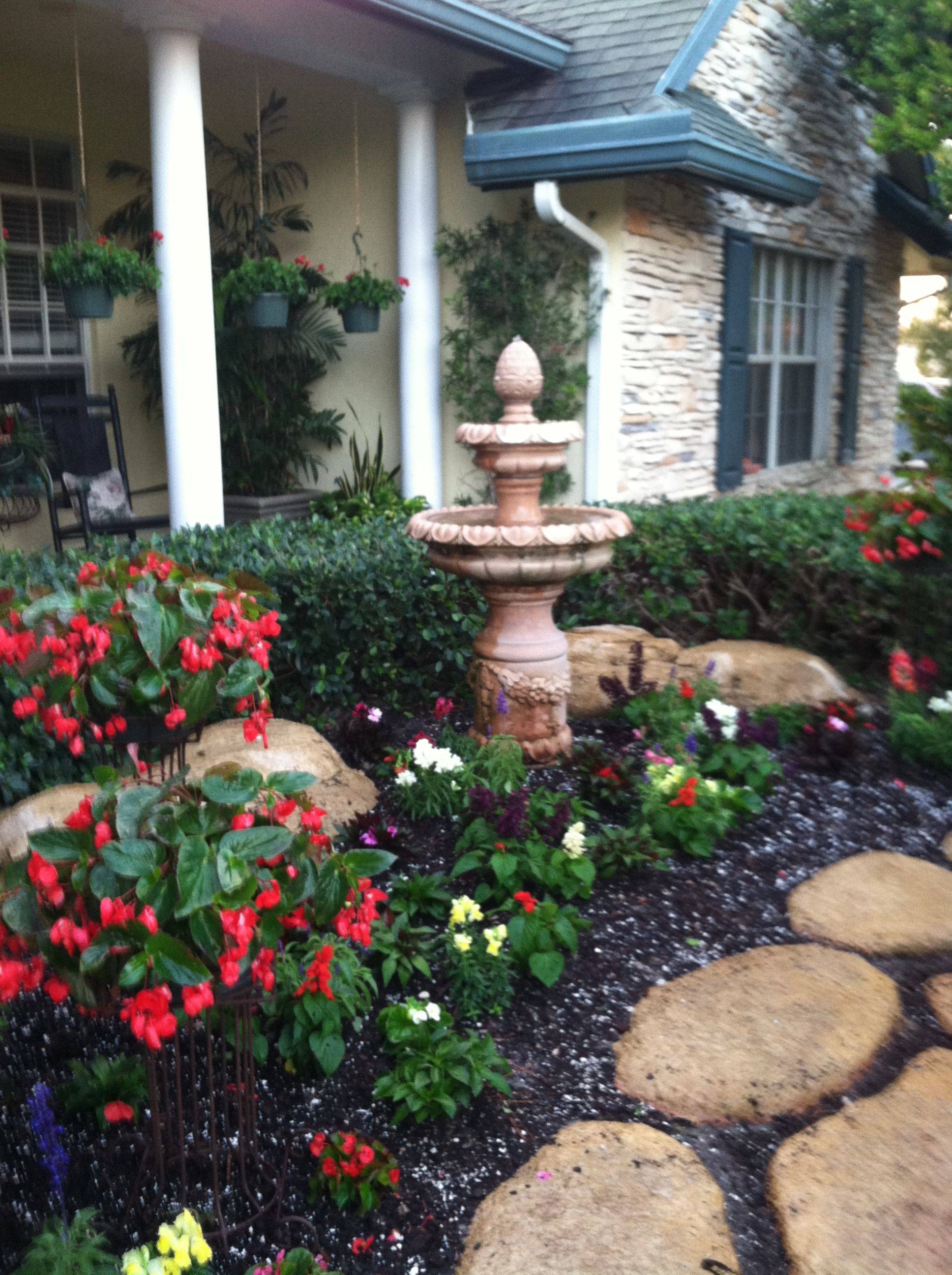 Perfect Front Yard Cottage Garden Ideas