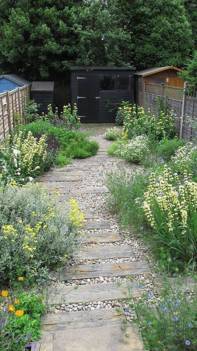 Pretty Cottage Garden