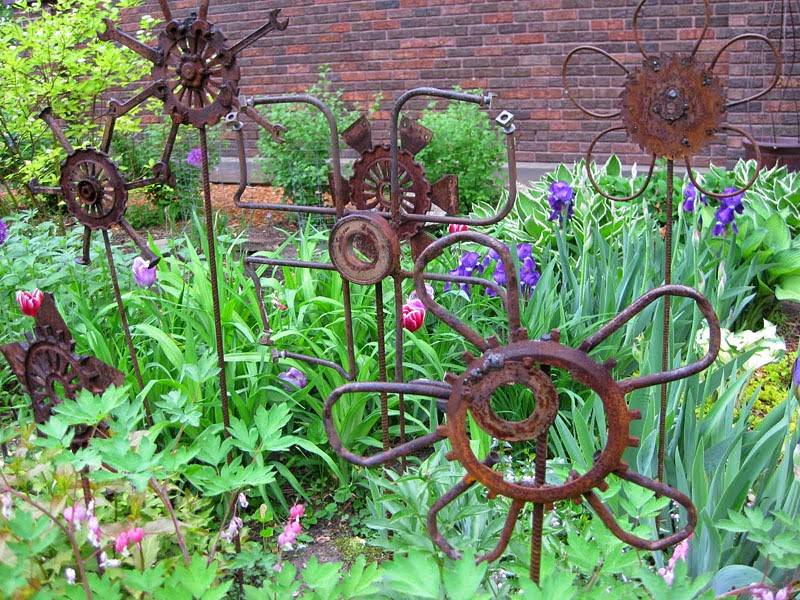 Most Brilliant Garden Junk Repurposed Ideas