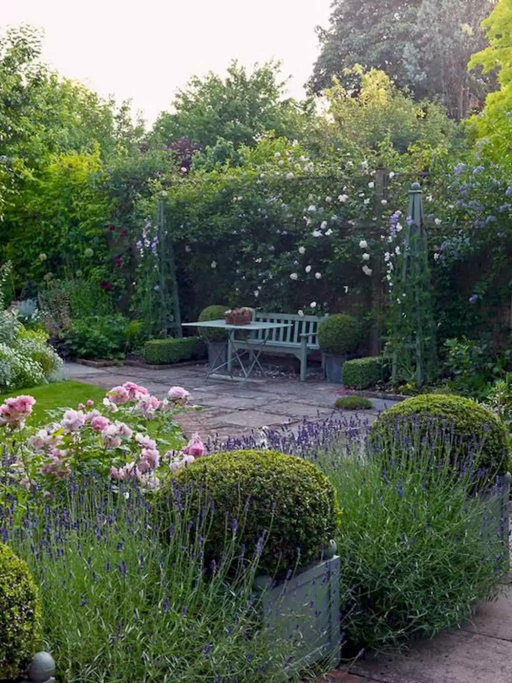 Stunning Small Cottage Garden Ideas