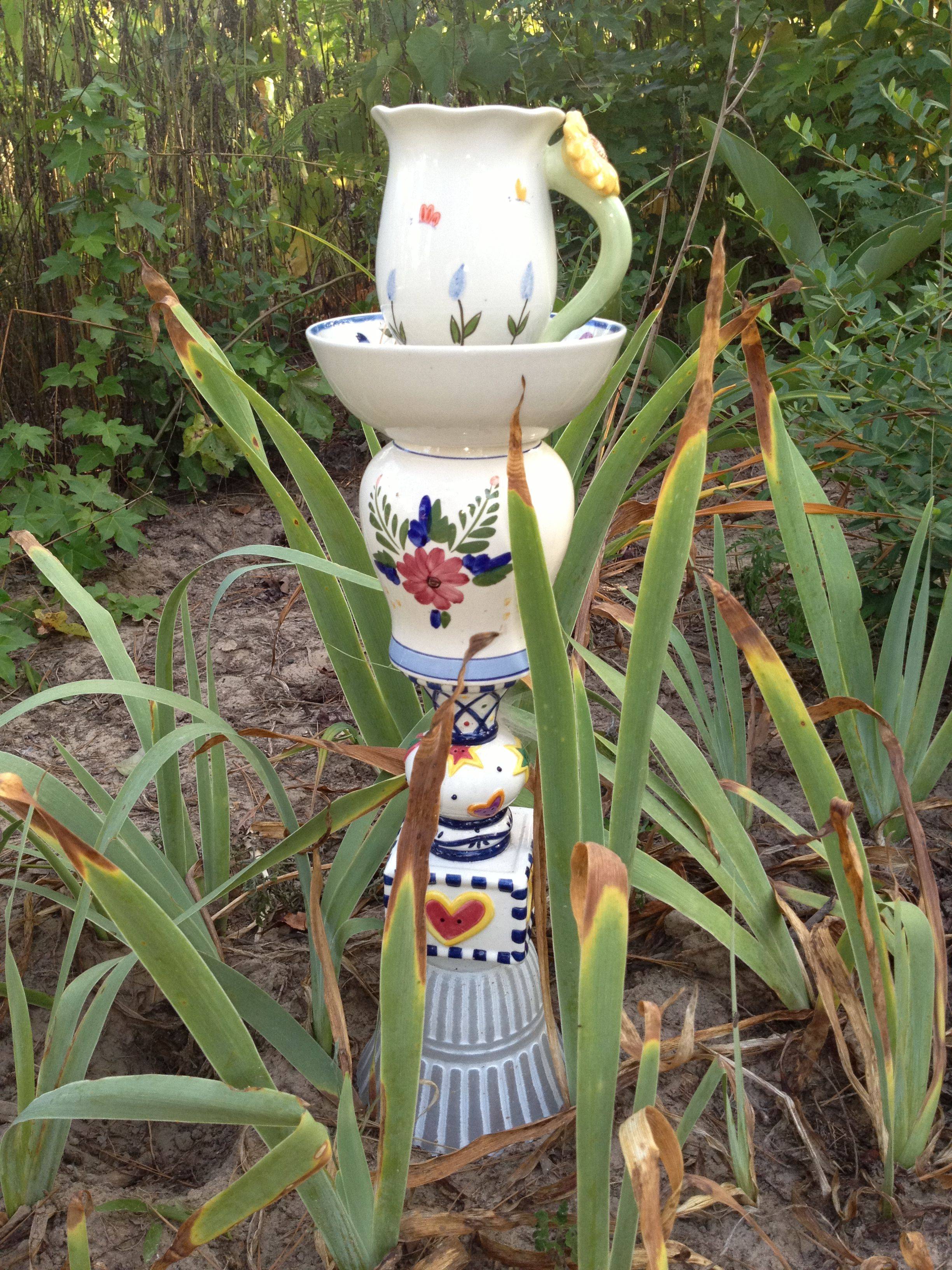 Best Glass Totems Garden Art Ideas