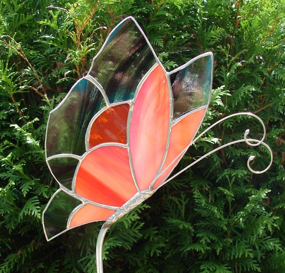 21 Stained Glass Garden Ornaments Ideas You Should Check SharonSable