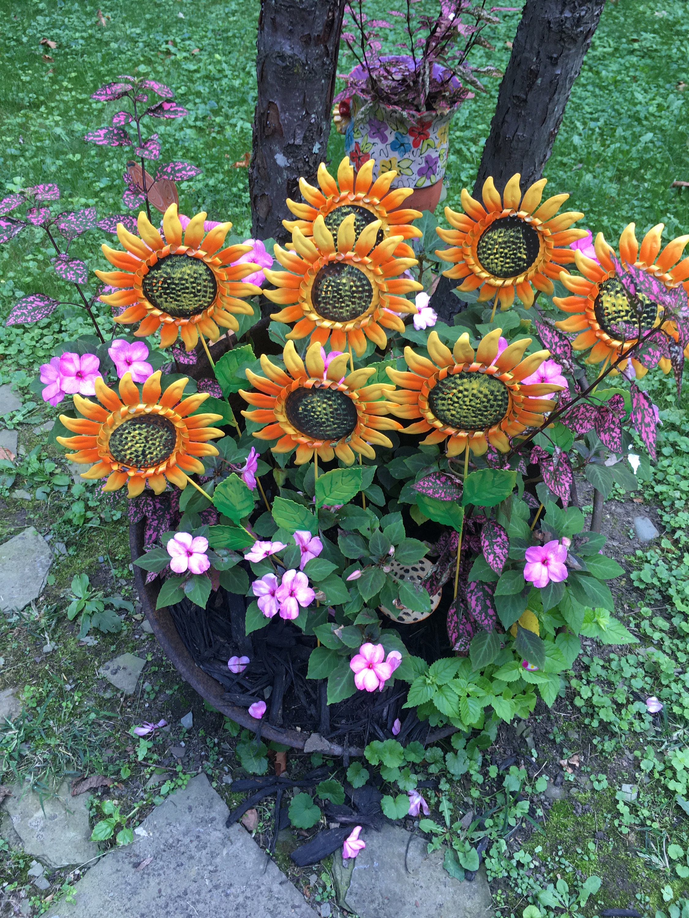 Metal Garden Artflower Garden Stakemetal Flower Garden Image