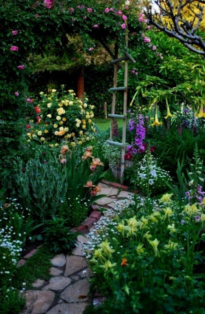 The Cottage Garden Look
