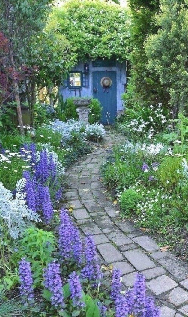 English Cottage Garden
