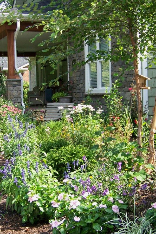Her Yearold Cottages Garden