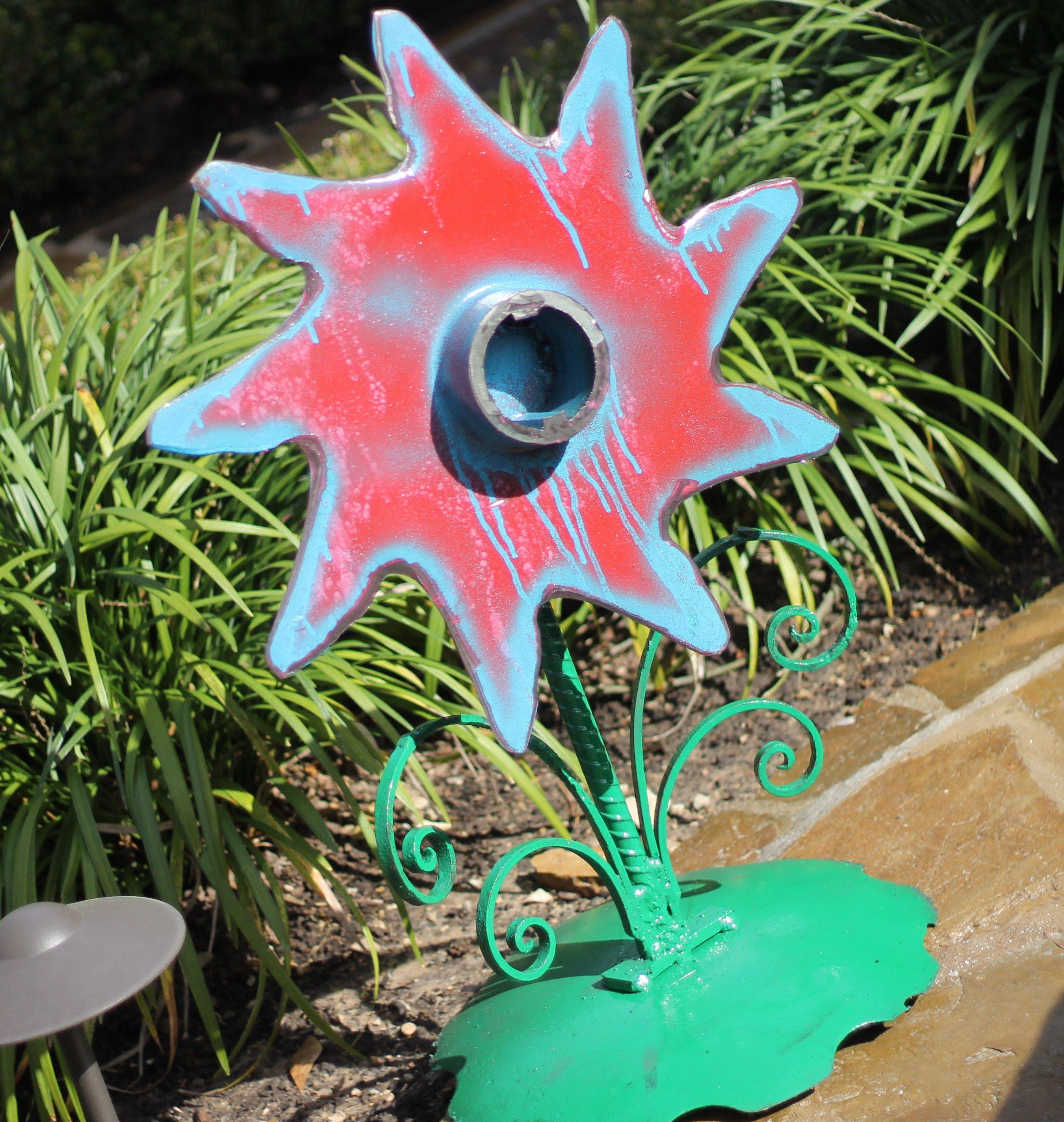 Outdoor Whimsical Metal Flower Garden Yard