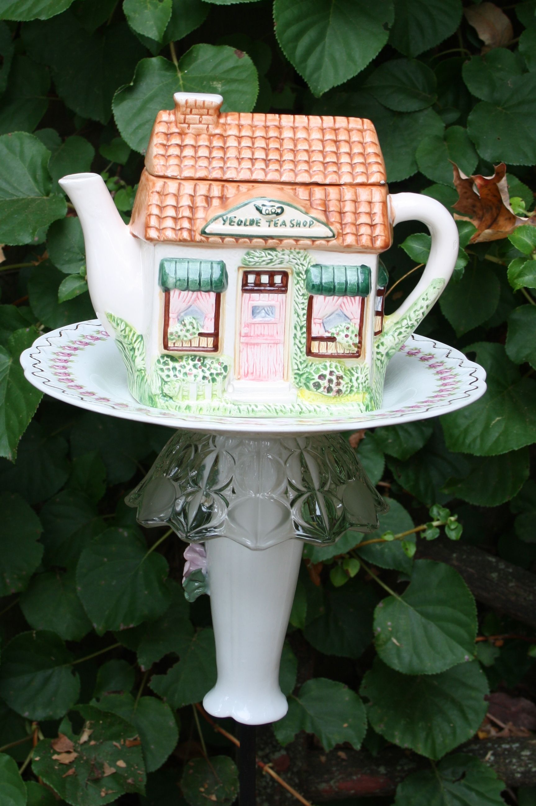 Teapot Yard Art Garden Totem